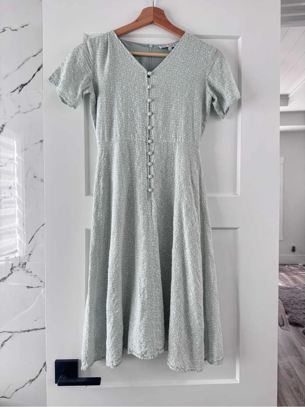 Ivy City Co Pale Mint Button-Front Midi Dress